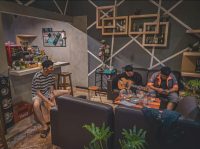 Kedai Garasi Kopi Penuh Nuansa Klasik Harga Ramah Dikantong