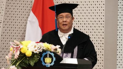 Bersinergi Lawan Disrupsi, Profesor ITS Dorong Kolaborasi di Industri Maritim