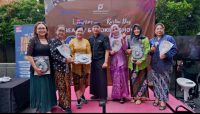 Perayaan Hari Kartini Premier Hotel Airport Dan MTB Radio Gandeng Komunitas Kain Dan Kebaya Menggelar Show Kebaya Dan Cooking
