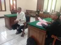 Terdakwa Menyatakan Khilaf dan Minta Maaf Kepada Saksi di PN Surabaya 
