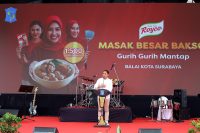 Masak Besar 1500 Porsi Bakso, Pemkot Surabaya Terus Gencarkan Menu Makanan Bergizi Tekan Angka Stunting
