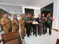 Sinergitas Forkopimcam Berikan Kue di HUT Bhayangkara Ke-78