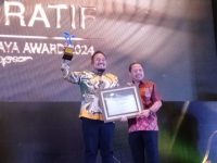 Pimpinan PT Patriots GroupTerima Penghargaan Entrepreneur Muda Peduli Olahraga
