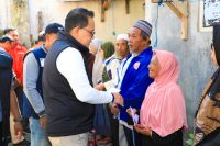 Pj. Gubernur Jatim Tinjau Program Bedah Rumah di Kota Batu