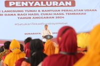 Bagikan Rp13 Miliar untuk 9.370 KPM, Eri Cahyadi: Gunakan untuk Hal Produktif