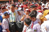 PPDB Negeri Ditutup, Wali Kota Eri Cahyadi Arahkan Orang Tua Siswa ke Sekolah Swasta