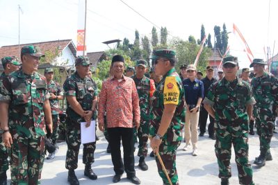 Tim Wasev Danpusterad Tinjau Pelaksanaan TMMD ke-121 di Desa Bandung, Kecamatan Gedeg, Mojokerto