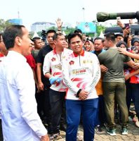 Dalam Rangka Menyambut Puncak HUT Ke-79 TNI Tahun 2024, Kepala Staf Angkatan Laut Laksamana TNI Dr. Muhammad Ali, SE, M, M,M, Tr, Opsla, Mendampingi Presiden Republik Indonesia Ir. Joko Widodo Untuk Mengunjungi Matra Fair Dan Pameran Alat Utama Sistem Persenjataan TNI
