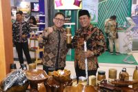 Pj Bupati Adriyanto Kenalkan Produk Asli UMKM Bojonegoro di Ajang Jatim Fest
