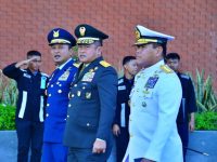 Kepala Staf Angkat Laut Laksamana TNI Dr. Muhammad Ali,SE,M, M,M,Tr, Opsla, Bersama Panglima TNI Melepas Presiden Ke-7 Menuju Solo Di Lanud Halim Perdanakusuma