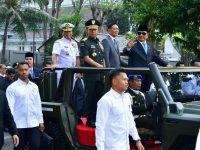 Kepala Staf Angkatan Laut Laksamana TNI Dr. Muhammad Ali,SE,M, M,M, Tr,Opsla, Bersama Panglima TNI Menghadiri Upacara Penerimaan Dan Penyerahan Memorandum Menteri Pertahanan Republik Indonesia Periode 2024 -2029