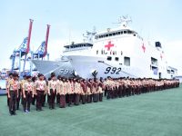 Aspotmar Kasal Mewakili Kepala Staf Angkatan Laut  Laksamana TNI Dr. Muhammad Ali,SE, M,M,M, TrOpsla, Untuk Melepas Satgas Surya