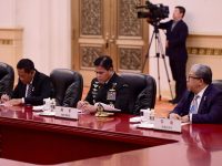 Kepala Staf Angkatan Laut Laksamana TNI Dr. Muhammad Ali,SE,M,.,M,M,Tr,Opsla, Mendampingi Presiden Republik Indonesia, Prabowo Subianto Dalam Pelaksanaan Kunjungan Kenegaraan Perdananya Ke Republik Rakyat Tiongkok