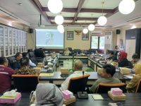 Komisi C DPRD Surabaya Hearing Tanggapi Keluhan Warga RW13 Kalirungkut