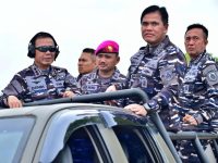 Kepala Staf Angkatan Laut Laksamana TNI Dr. Muhammad Ali,SE,M,M,M,Tr,Opsla, Menyaksikan Langsung Keterampilan Menembak Dan Memberikan Motivasi Kepada Prajurit Petarung Yang Bermarkas Di Batalyon Infanteri Yonif 10 Mar/Sby Satria Bhumi Yudha, Setoko, Batam