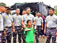 Kepala Staf Angkatan Laut Laksamana TNI Dr. Muhammad Ali,SE.,M,.,M,M,Tr,Opsla Bersama Alumni Akademi TNI AL Angkatan 41 Tahun 1995 Untuk Membuka Langsung Kegiatan Bakti Kesehatan Dan Bakti Sosial Kepada Masyarakat Desa Tanjung Kait