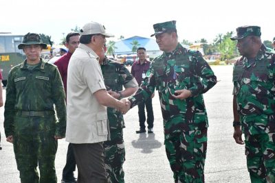 Pangkoarmada III Laksamana Muda TNI Hersan, S.H., M.Si., Turut Serta Melepas Keberangkatan  Menteri Pertahanan Republik Indonesia Dari Rangkaian Kunjungan Kerja Di Wilayah Kabupaten Mimika, Papua Tengah
