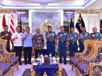 Kepala Staf TNI Angkatan Laut Laksamana TNI Dr. Muhammad Ali,SE,M,M,M,,Tr,Opsla, Menerima Kunjungan Sejumlah Kasal Dari Masa Ke Masa Dan Sejumlah Purnawirawan TNI AL Tentang Membahas Ketahanan Pangan