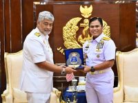 Kepala Staf Angkatan Laut Laksamana TNI Dr. Muhammad Ali,SE,M,,M,M,Tr,Opsla, Didampingi Sejumlah Pejabat Utama Mabesal Menyambut Kunjungan Kehormatan Panglima Tentera Laut Diraja Malaysia