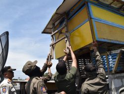 Tekan Perjudian Merpati, Satpol PP Surabaya Gencar Tertibkan Bekupon