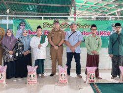 Tingkatkan Kesejahteraan Masyarakat, Wabup Rizal Serahkan 2.220 Kg Bantuan Beras Pada 5 LKSA Wilayah Pungging dan Mojosari