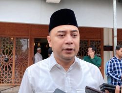Pemkot Surabaya Perbaiki Fasilitas Umum yang Rusak Akibat Demo, Wali Kota Eri Imbau Masyarakat Tahan Diri