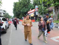 Didampingi Pemkot Surabaya, Eks Karyawan Resmi Lapor Polisi soal Dugaan Penahanan Ijazah