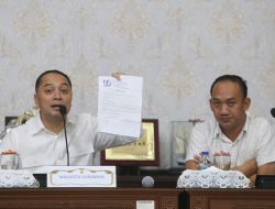 Wali Kota Eri Imbau Kepada Perusahaan yang Tahan Ijazah Karyawannya untuk Dikembalikan