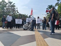F-Gertak dan Aliansi Anti Korupsi Gelar Aksi di Sumber Umis Madiun, Soroti 100 Hari Kerja Wali Kota