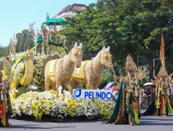 Pesona Laut Selatan di Jalanan Kota: Mobil Hias Pelindo Angkat Legenda Nyi Roro Kidul di Surabaya Vaganza 2025