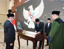 Wali Kota Batu Lantik Dewas dan Direksi Perumdam Among Tirto Masa Bhakti 2025-2030
