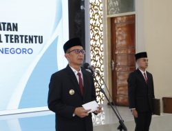 Bupati Bojonegoro Lantik 79 Pejabat, Tekankan Peran Penting Pendidik dalam Membentuk Karakter Siswa