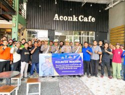 Ngopi Bareng Polantas dan Komunitas Wujudkan Jalanan Aman di Lamongan
