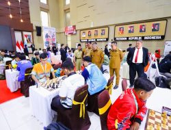 Wali Kota bersama Wawali Kota Batu Tinjau Pelaksanaan Ajang Catur Porprov IX Jatim di Balaikota Among Tani