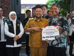 Gresik Dapat Kucuran Bansos Rp5,8 Miliar dari Pemprov Jatim