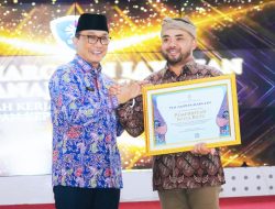 Pemkot Batu Mendapat Penghargaan Komitmen Terbaik dalam Penuntasan Disparitas Data dari BKN