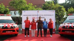 Bank Jatim Salurkan Bantuan CSR untuk Bojonegoro, Berupa Peralatan Perpustakaan, Beasiswa, dan Ambulans