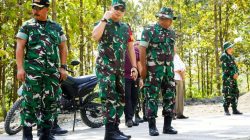 Dandim Bojonegoro Tinjau Progres Pembangunan Jalan Cor Beton TMMD 125 di Desa Soko