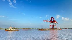 TPK Bangendang Tambah 1 Unit Alat Quay Container Crane, Optimis Layanan Jadi Lebih Baik