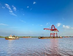 TPK Bangendang Tambah 1 Unit Alat Quay Container Crane, Optimis Layanan Jadi Lebih Baik