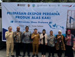 Mitraindo Shoes Ekspor 3.250 Sepatu ke Korea, Bupati Mojokerto: Produk Lokal Siap Bersaing Global