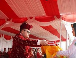 Pimpin Upacara HUT Kemerdekaan RI Ke – 80, Begini Pesan Bupati Kediri
