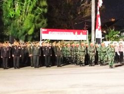 Heningkan Cipta di TMP Kusuma Negara Lamongan Jelang HUT RI 80