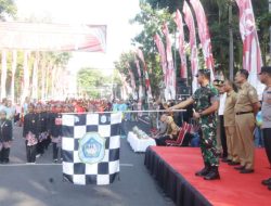 Dandim Lamongan Lepas Lomba Gerak Jalan SD/MI