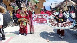 Spektakuler, Karnaval Budaya Desa Jubellor Sugio Meriahkan HUT RI ke-80‎
