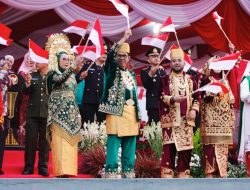 Upacara Penurunan Bendera di Balaikota Among Tani Bernuansa Budaya Nusantara