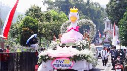 Wawali Kota Batu Apresiasi Kreativitas Gunungsari Specta Carnival 2025