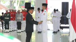 72 Paskibraka Bojonegoro Dikukuhkan, Siap Kibarkan Merah Putih pada HUT RI ke-80