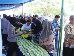 Polres dan Bulog Bojonegoro Gelar Gerakan Pangan Murah di Padangan