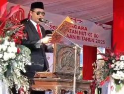 Ketua DPRD Abdullah Umar Bacakan Teks Proklamasi Pada Upacara HUT RI Ke-80
